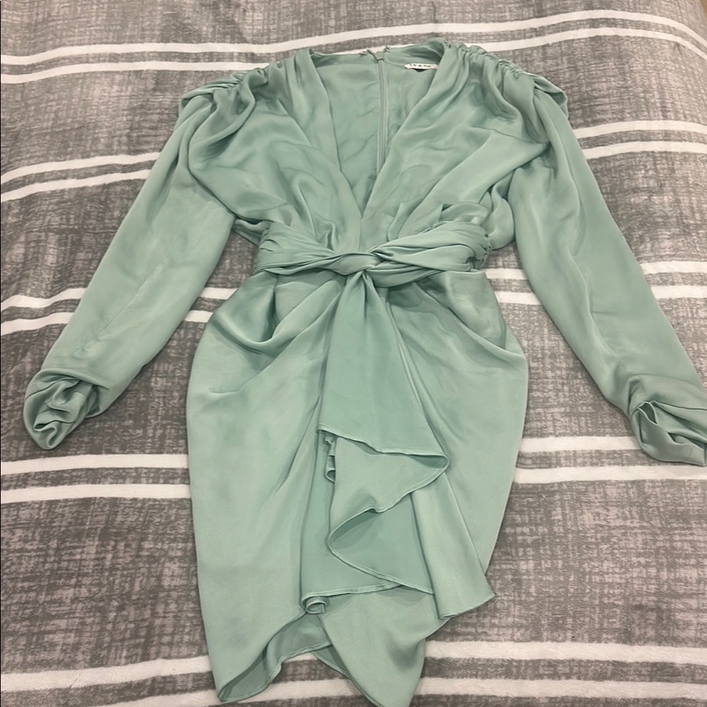 Green Plunge Neck Bishop Sleeve Cocktail Dress